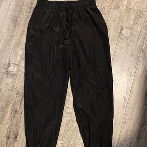 Guess Bubble Satin Material jogger/pant